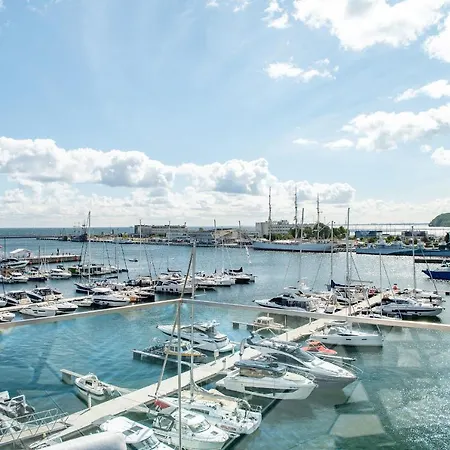 Yacht Park Premium Sea View