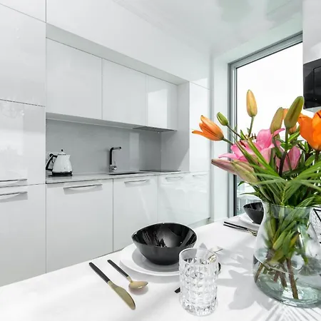 Yacht Park Premium Sea View Apartment